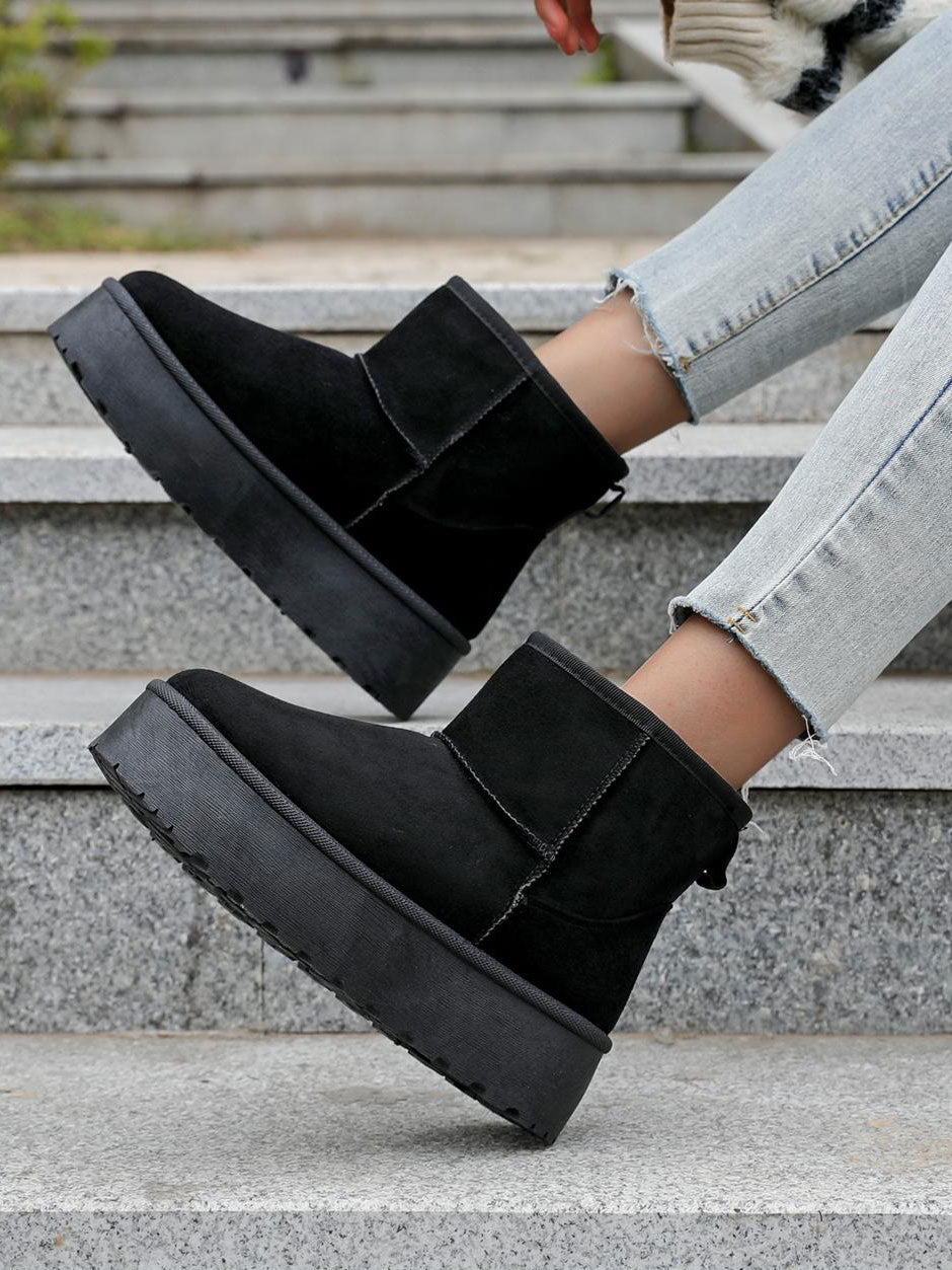 Jovana - Bamsestøvler i ruskindslook med plateausål